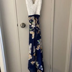 🌸free with purchase🌸 Floral lace dress